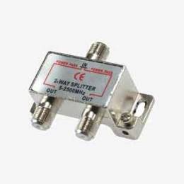 Derivador / Repartidor blindado entrada y 2 salidas con paso de corriente